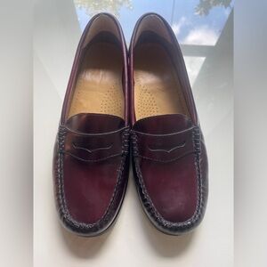 Weejuns Loafers